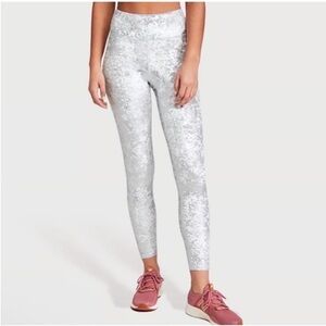 Heroine Sport Shimmering Silver Leggings Size M (runs small) BNWT